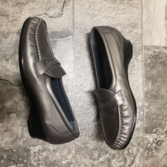 SAS Shoes Easier Slip On Loafer Pewter Silver Grandpacore Grannycore Academia - Picture 5 of 8